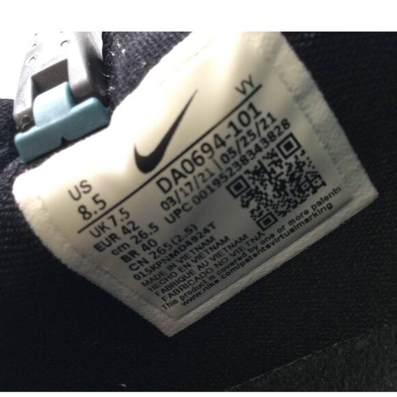 Nike Zoom Freak 3 White Black Green Basketball Mens Size 8.5 - Picture 8 of 8